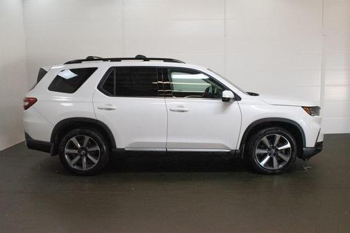 2023 Honda Pilot AWD Elite