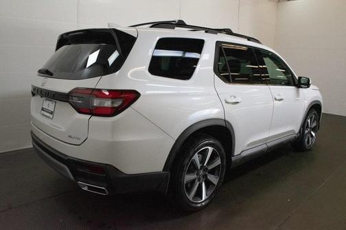 2023 Honda Pilot AWD Elite