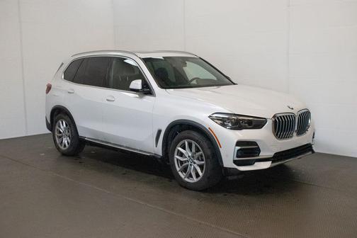 Mineral White Metallic 2022 BMW X5 xDrive40i
