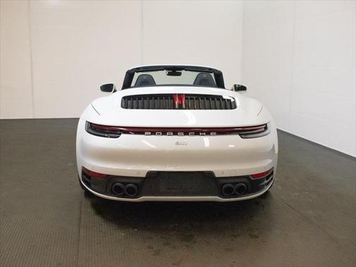 2023 Porsche 911 Carrera