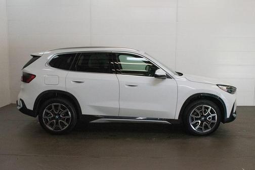 Alpine White 2026 BMW X1 xDrive28i
