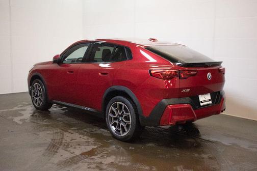 2025 BMW X2 xDrive28i