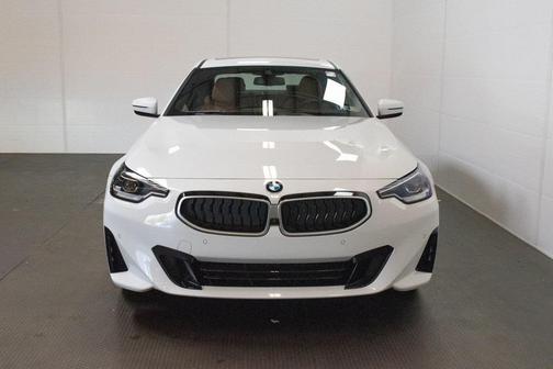 2025 BMW 230 i xDrive