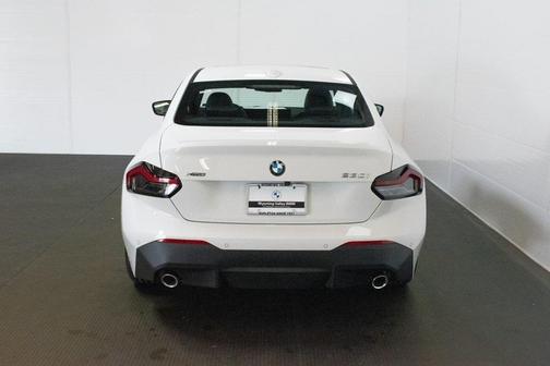 2025 BMW 230 i xDrive