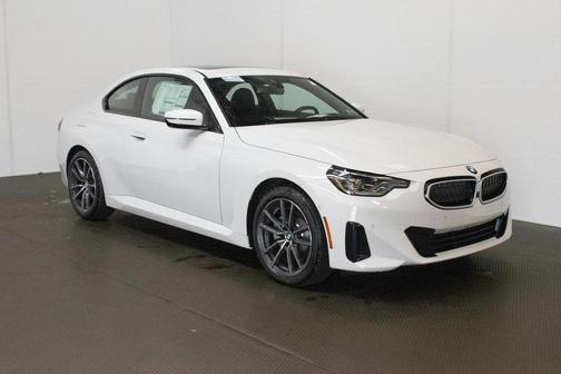 2025 BMW 230 i xDrive