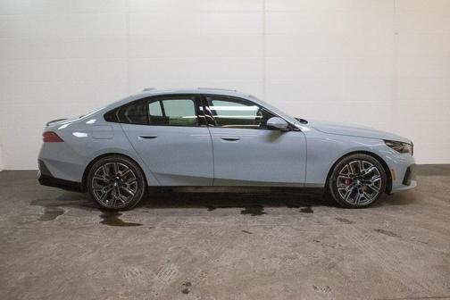 2026 BMW i5 xDrive40