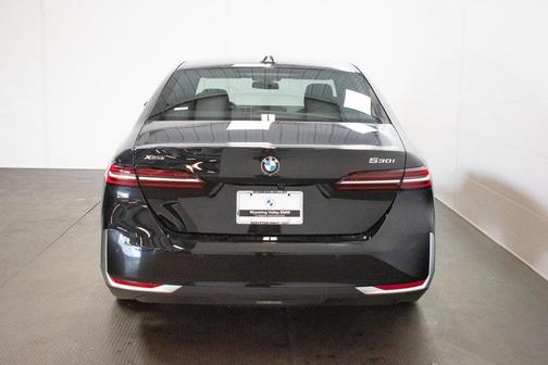 2026 BMW 530 i xDrive