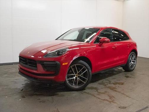 2024 Porsche Macan Base