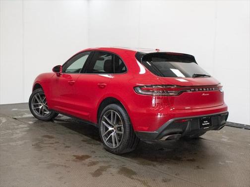 2024 Porsche Macan Base