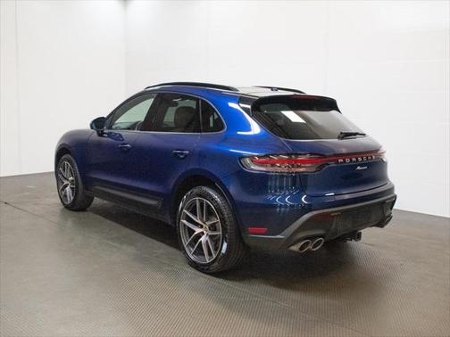 2024 Porsche Macan Base
