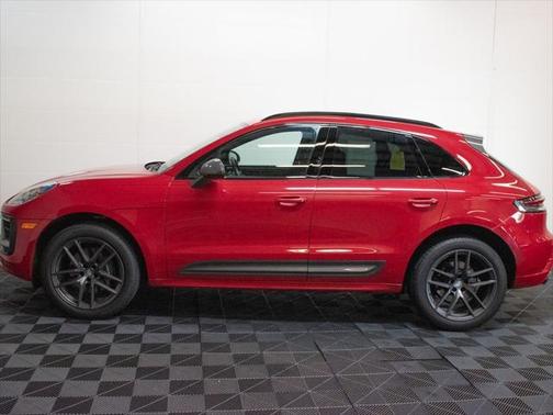 2023 Porsche Macan Base