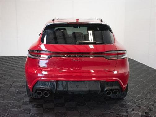 2023 Porsche Macan Base