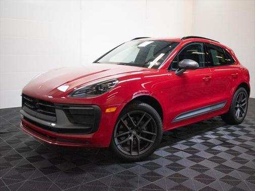 2023 Porsche Macan Base