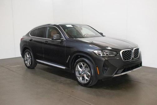 2025 BMW X4 xDrive30i