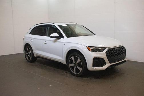2022 Audi Q5 45 S line Prestige
