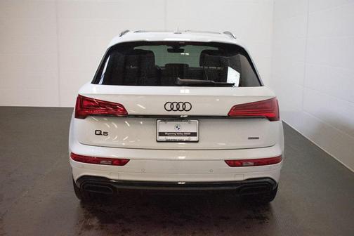 2022 Audi Q5 45 S line Prestige