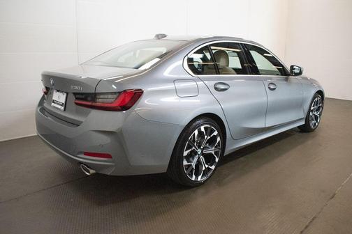 Skyscraper Grey Metallic 2026 BMW 330 xDrive