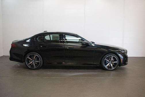 Black Sapphire Metallic 2027 BMW 540 i xDrive