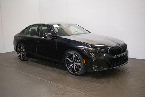 Black Sapphire Metallic 2027 BMW 540 i xDrive