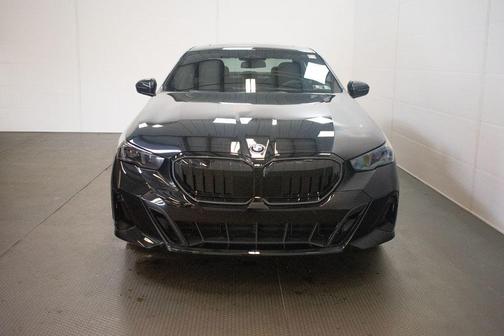Black Sapphire Metallic 2027 BMW 530 i xDrive