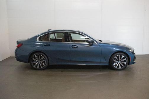 Arctic Race Blue Metallic 2026 BMW 330 xDrive