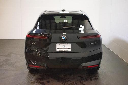 Black Sapphire Metallic 2026 BMW iX xDrive45