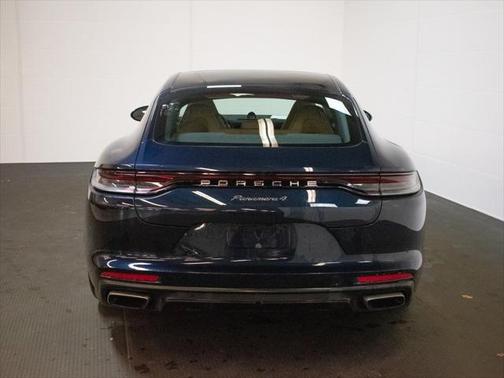 2021 Porsche Panamera 4