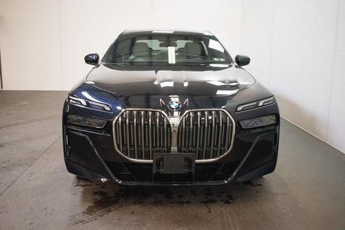 2023 BMW 760 i xDrive