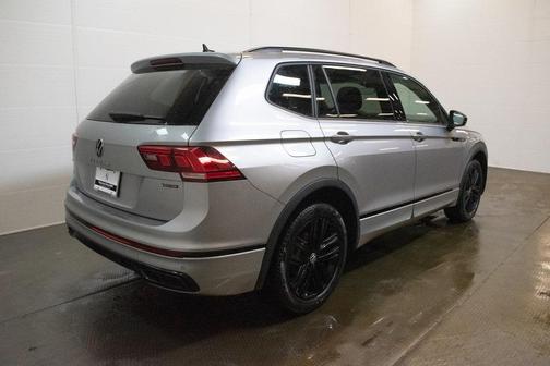2022 Volkswagen Tiguan 2.0T SE R-Line Black 4MOTION