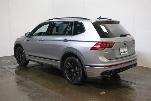 2022 Volkswagen Tiguan 2.0T SE R-Line Black 4MOTION