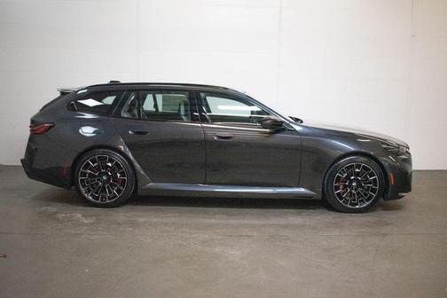 Dark Graphite Metallic 2026 BMW M5 Base