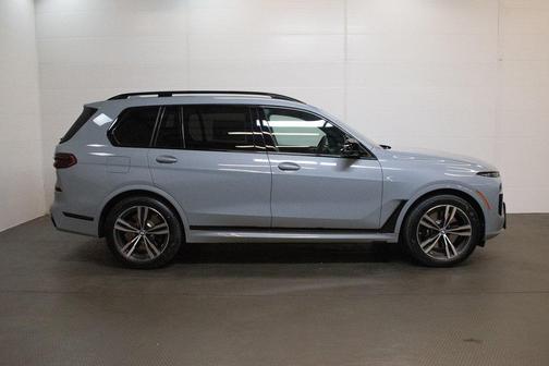 2026 BMW X7 M60i