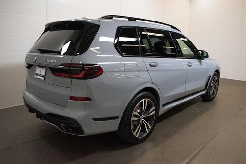 2026 BMW X7 M60i