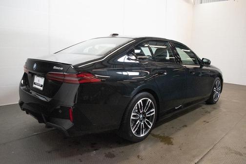 2026 BMW 550e 550e xDrive