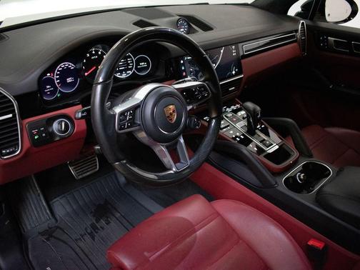 White 2022 Porsche Cayenne GTS