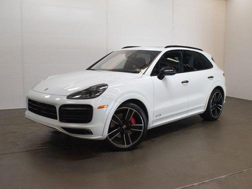White 2022 Porsche Cayenne GTS