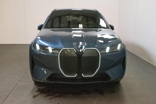 2026 BMW iX xDrive45