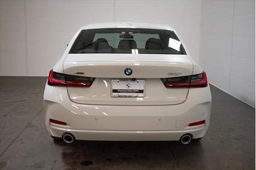 2025 BMW 330 i xDrive