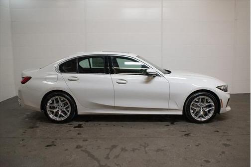 2025 BMW 330 i xDrive