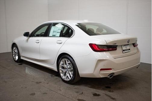 2025 BMW 330 i xDrive