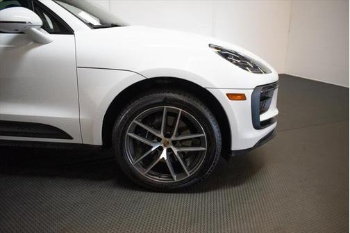 White 2024 Porsche Macan Macan