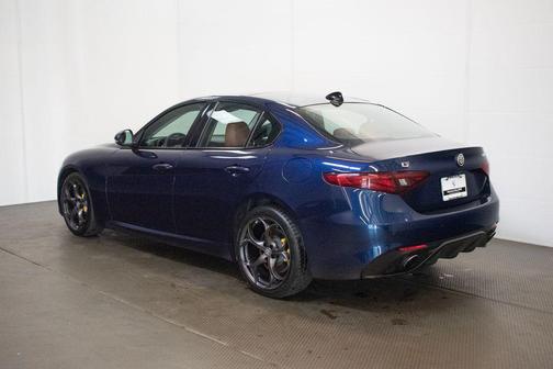 Montecarlo Blue Metallic 2018 Alfa Romeo Giulia Ti Sport
