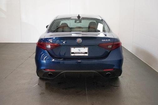 Montecarlo Blue Metallic 2018 Alfa Romeo Giulia Ti Sport