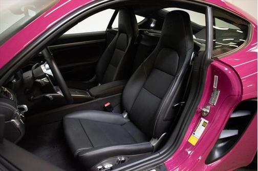 2024 Porsche 718 Cayman Style Edition