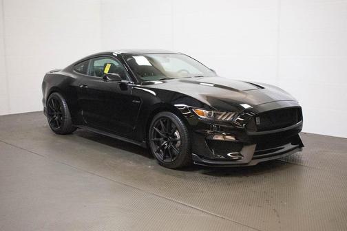 2016 Ford Shelby GT350 Base