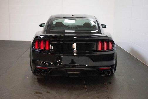 2016 Ford Shelby GT350 Base