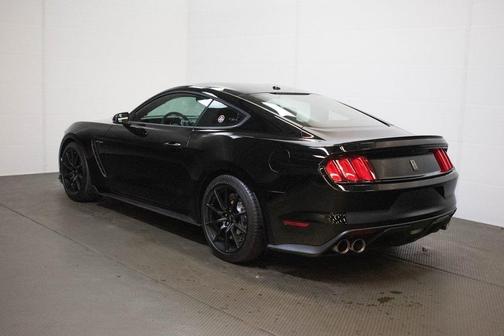 2016 Ford Shelby GT350 Base