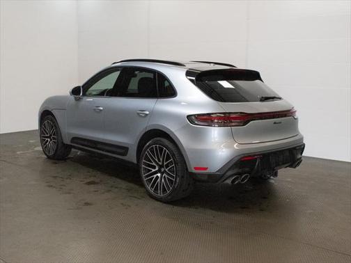 2024 Porsche Macan Base
