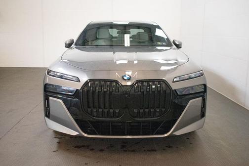2023 BMW 760 i xDrive