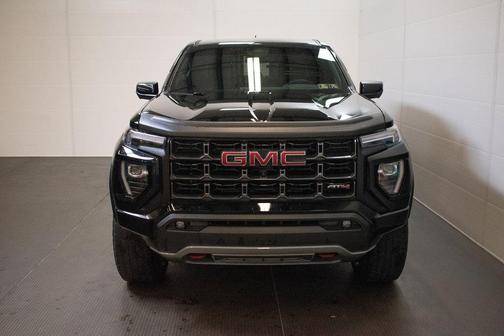 Onyx Black 2024 GMC Canyon AT4
